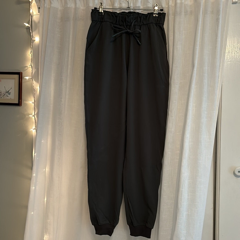 NWOT! ✨ LuluLemon Joggers